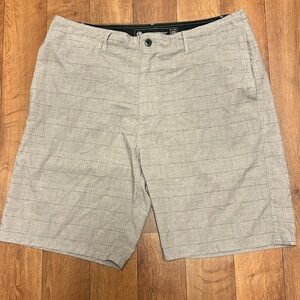 Ocean Current Hybrid Shorts